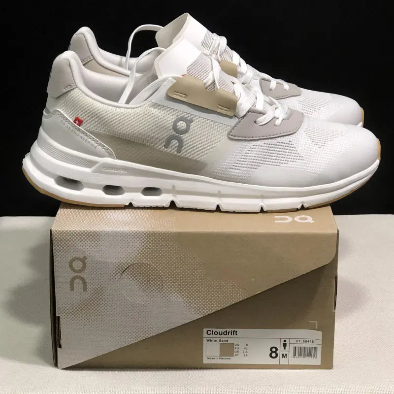 Women's Cloudrift White soft yarn