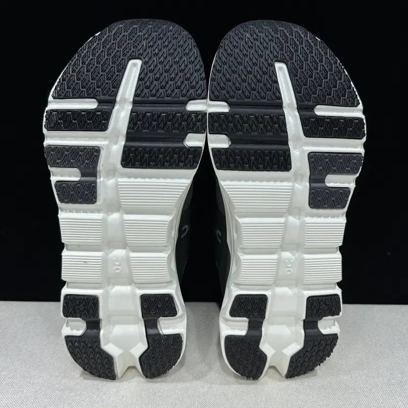 Women's Cloudrunner 2 Matte Black and White