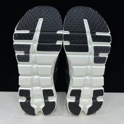 Women's Cloudrunner 2 Matte Black and White