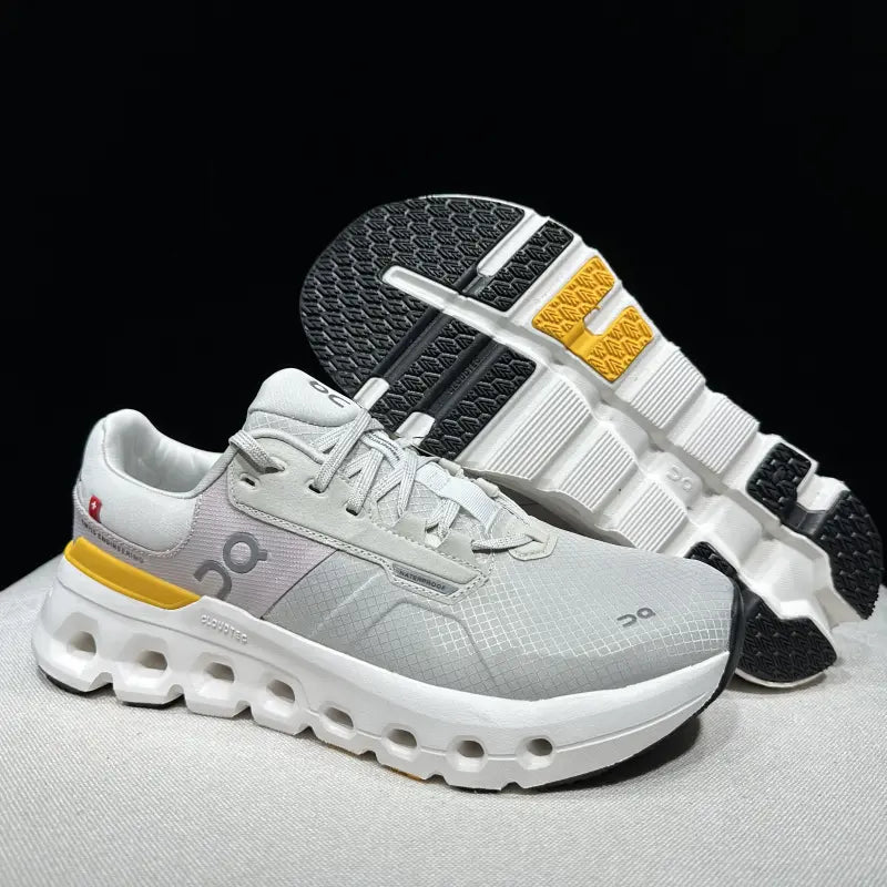 Women's Cloudrunner 2 Off-white