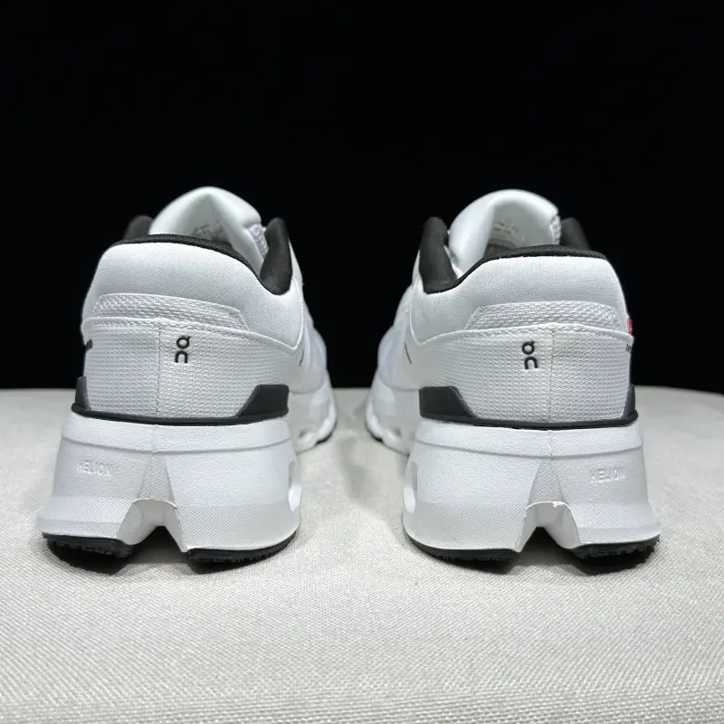 Women's Cloudrunner 2 White Black