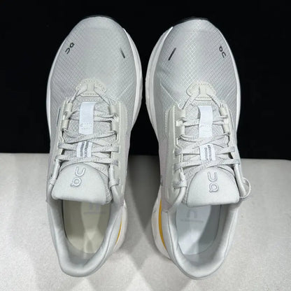Women's Cloudrunner 2 Off-white