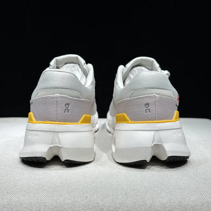 Women's Cloudrunner 2 Off-white